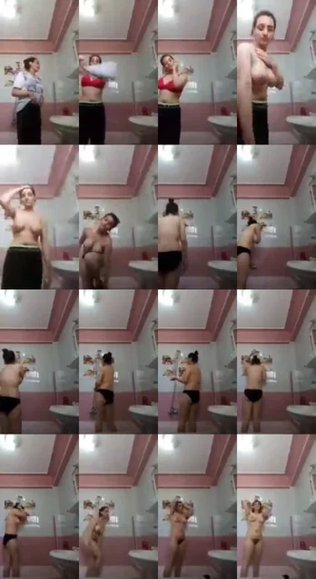 مشاهدة فيديو: نودز لبنوتة مصرية بلدي هيجانة قالعة ملط في الحمام تقفش في بزازها وتلعب في كسها